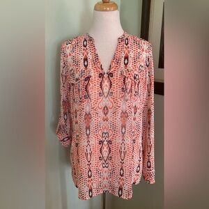 Two by Vince Camuto Semi Sheer V neck Top Blouse size S M